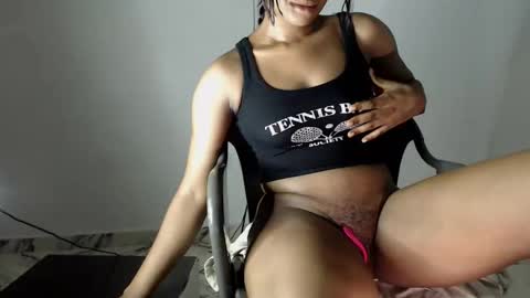 Snapshot of hot_chocoxxxx chatting on February 18, 2025, 9:53 pm sonia  mis choco online show from February 18, 2025, 9:53 pm