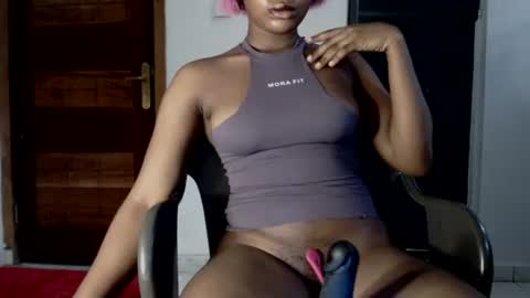 Snapshot of hot_chocoxxxx chatting on October 4, 2025, 7:50 am sonia  mis choco online show from October 4, 2025, 7:50 am