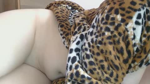 Snapshot of hot_couplee98 chatting on February 17, 2025, 6:20 am Hot Couple online show from February 17, 2025, 6:20 am