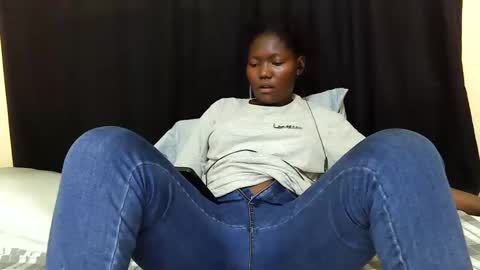 Milly online show from October 8, 2025, 6:33 am