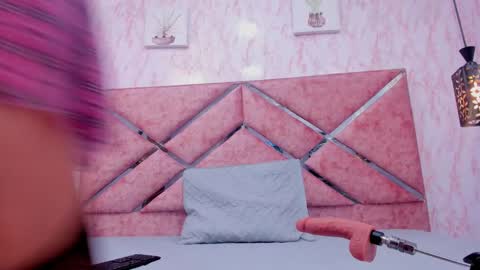 Emily online show from September 30, 2025, 11:37 am