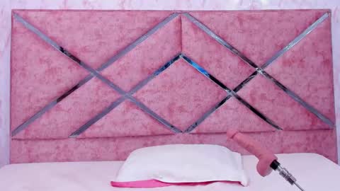 Emily online show from October 3, 2025, 11:29 am