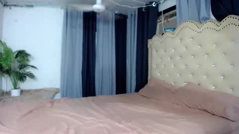 Snapshot of hot_fucker_ chatting on December 1, 2025, 6:51 am hot_fucker_ online show from December 1, 2025, 6:51 am