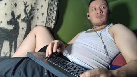 hot_guy36 online show from March 12, 2026, 3:23 am
