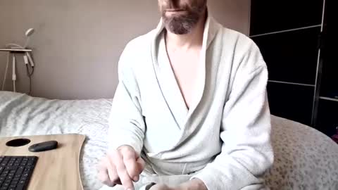 Daddy online show from April 24, 2026, 11:12 am