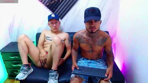 Snapshot of hot_latino_x chatting on November 29, 2025, 5:32 am SEXY COUPLE online show from November 29, 2025, 5:32 am