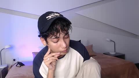 Alana online show from March 7, 2025, 9:17 pm