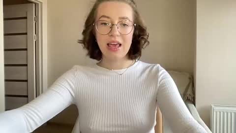 Lina online show from December 29, 2024, 10:23 am