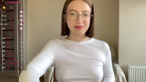 Lina online show from January 21, 2025, 10:41 am