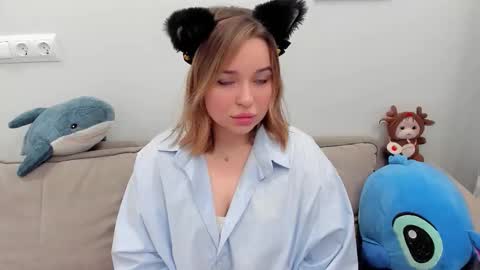 Snapshot of hot_moon_666 chatting on February 7, 2026, 2:21 pm Moon online show from February 7, 2026, 2:21 pm