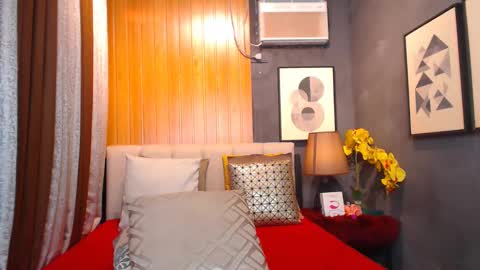 hot_nikki69 online show from January 26, 2025, 6:28 am