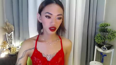 hot_petit69 online show from February 5, 2026, 11:20 pm
