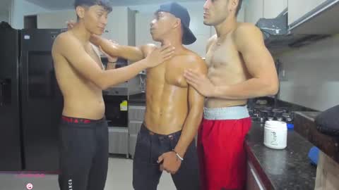 Snapshot of hot_sexmature chatting on September 27, 2025, 11:10 pm Vanesa Oliver and Andrew online show from September 27, 2025, 11:10 pm