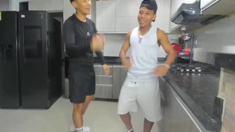 Snapshot of hot_sexmature chatting on October 10, 2025, 10:53 pm Vanesa Oliver and Andrew online show from October 10, 2025, 10:53 pm