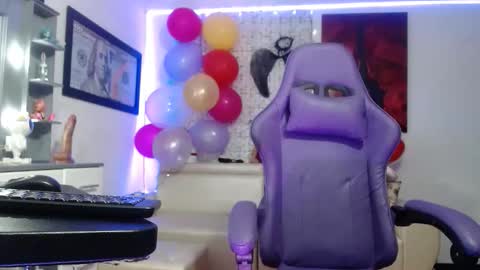 Snapshot of hot_sexy_bunny chatting on November 18, 2025, 1:15 pm hot sexy bunny online show from November 18, 2025, 1:15 pm