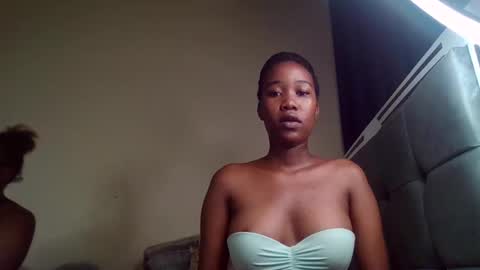 hot sexyy ladyy online show from March 11, 2025, 12:44 am