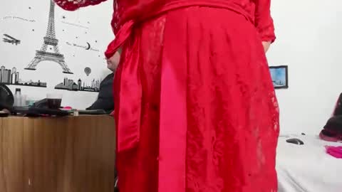 hotandfierylatinos online show from September 29, 2025, 9:36 am