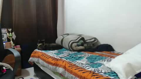 Hot and PowerHOPE U MISS ME online show from December 28, 2024, 4:30 am