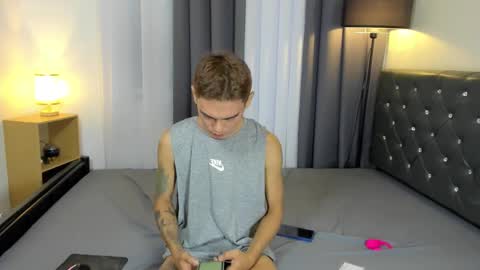 Kenny online show from September 19, 2025, 5:53 am