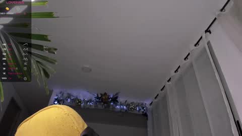 Andrew xdres08 online show from December 4, 2024, 2:42 am