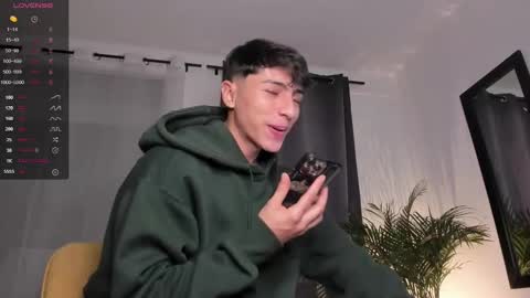 Andrew xdres08 online show from February 9, 2025, 12:39 am