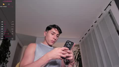 Andrew xdres08 online show from February 21, 2025, 3:01 am