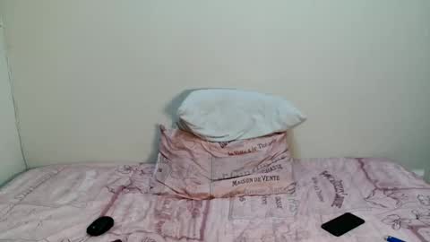 hotbaby43za online show from November 18, 2025, 7:29 pm