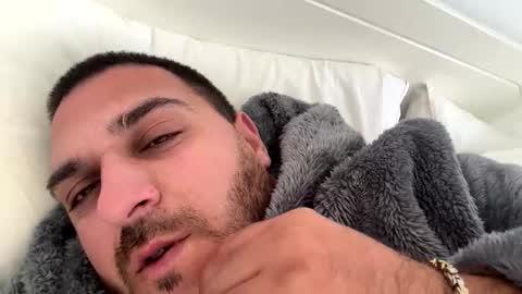 Hotbearhorny online show from January 17, 2026, 8:52 am