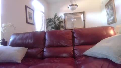 Snapshot of hotblondemilf1962 chatting on February 18, 2025, 1:44 pm hotblondemilf1962 online show from February 18, 2025, 1:44 pm