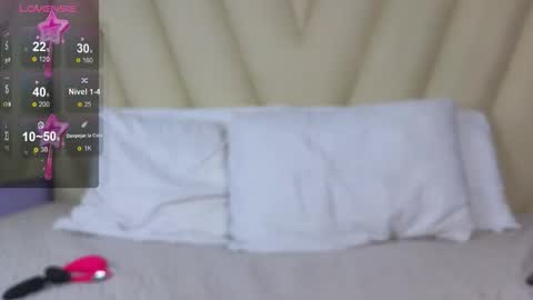 hotboy21_ online show from November 6, 2025, 4:24 am