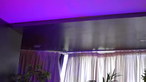 Anais online show from September 15, 2025, 5:40 am