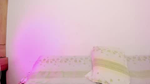 Candy online show from February 2, 2026, 1:15 am