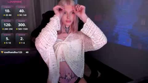Snapshot of hotchubently chatting on September 9, 2025, 8:03 am hotchubently online show from September 9, 2025, 8:03 am