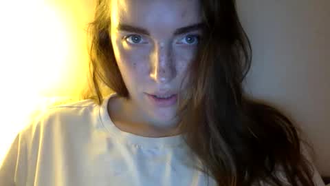 Snapshot of hoteffy chatting on September 8, 2025, 8:19 pm effy online show from September 8, 2025, 8:19 pm