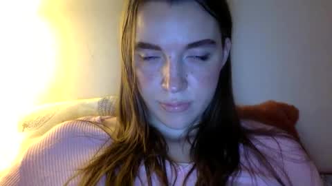 effy online show from November 26, 2025, 9:27 pm