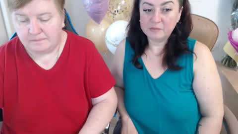 Snapshot of hotfiremommy chatting on October 18, 2025, 7:20 am LimonkaFire online show from October 18, 2025, 7:20 am