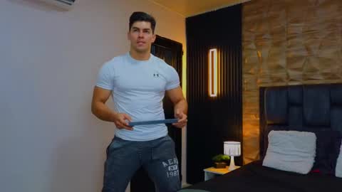 felipe  marcello online show from February 12, 2025, 11:09 pm