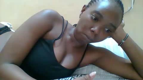 Queen online show from November 21, 2025, 5:11 pm