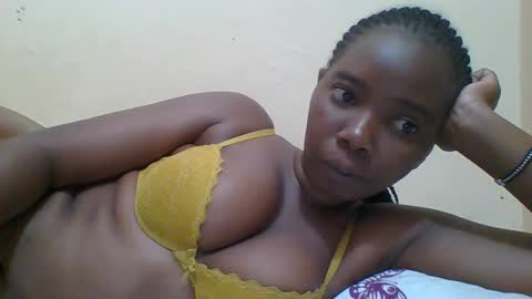 Queen online show from May 9, 2026, 5:56 am