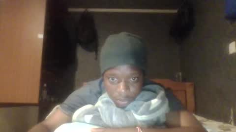 Snapshot of hotguyy001 chatting on February 15, 2025, 4:45 pm hotguyy001 online show from February 15, 2025, 4:45 pm