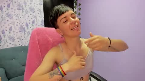 hannah online show from October 8, 2025, 2:31 am