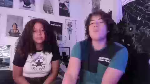 Sam and Nico online show from September 9, 2025, 2:05 pm