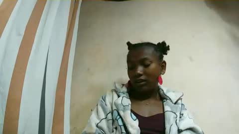 Snapshot of hotiesveronique chatting on September 27, 2025, 8:52 am veronique online show from September 27, 2025, 8:52 am