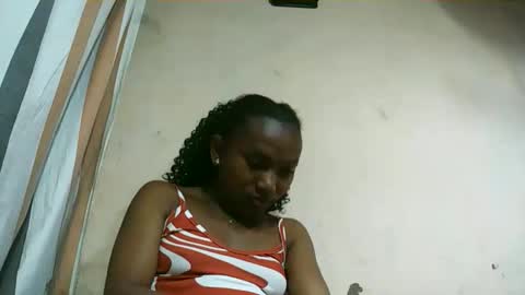 Snapshot of hotiesveronique chatting on September 28, 2025, 10:09 am veronique online show from September 28, 2025, 10:09 am