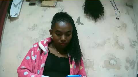 Snapshot of hotiesveronique chatting on October 24, 2025, 8:22 am veronique online show from October 24, 2025, 8:22 am