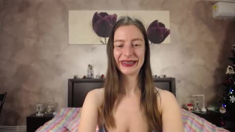 Snapshot of hotilia18 chatting on December 13, 2025, 7:53 pm Lia online show from December 13, 2025, 7:53 pm