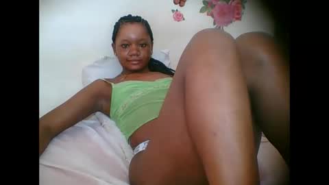 Snapshot of hotjeylee chatting on October 10, 2025, 9:41 am LOYCE online show from October 10, 2025, 9:41 am