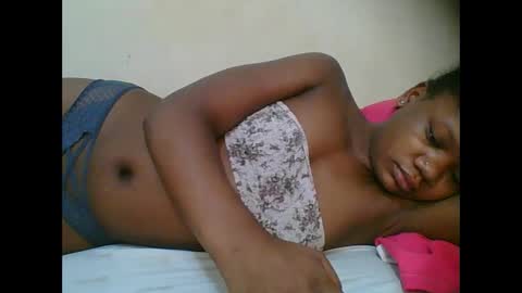 LOYCE online show from November 16, 2025, 9:53 pm