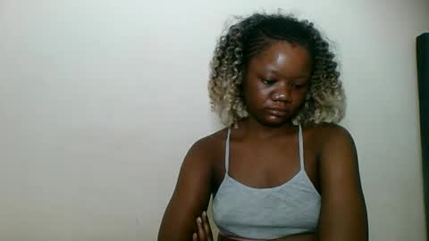 LOYCE online show from June 10, 2026, 2:01 am
