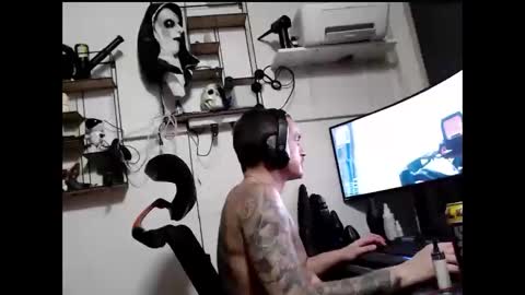 Snapshot of hotkinkytat chatting on January 1, 2025, 4:07 am hotkinkytat online show from January 1, 2025, 4:07 am